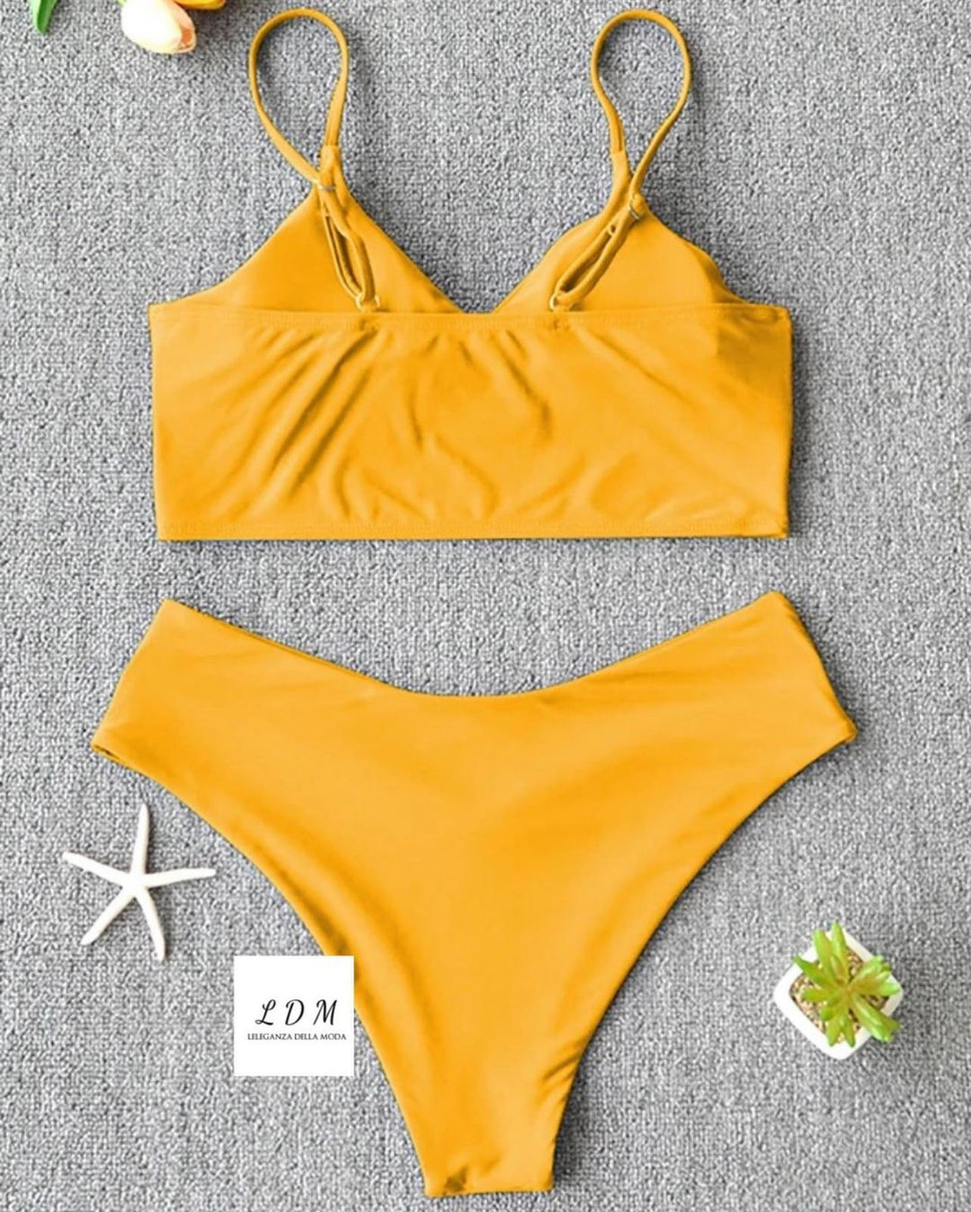 Scoop Neck Strap Bikini Set